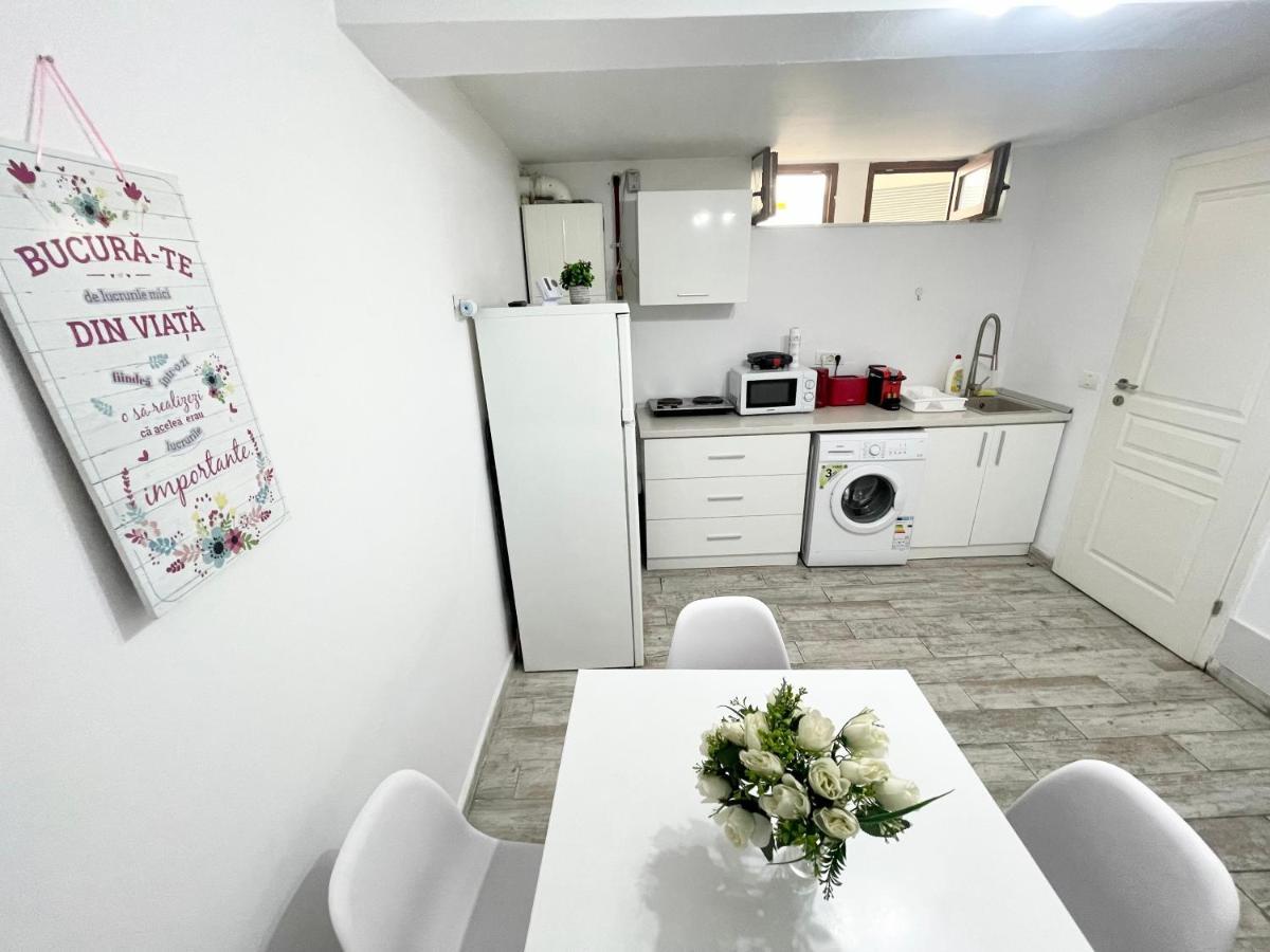Apartamento Temple 4 Bucarest Exterior foto